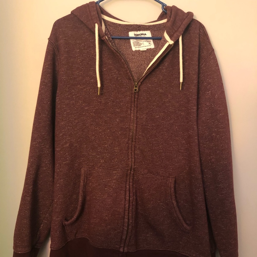 LAST CHANCE! Zip up sweatshirt